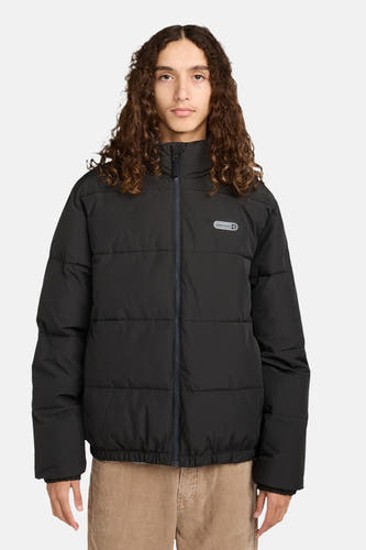 Manteau noir court d'ELEMENT, avec une fermeture à glissière et un logo subtil sur la poitrine.