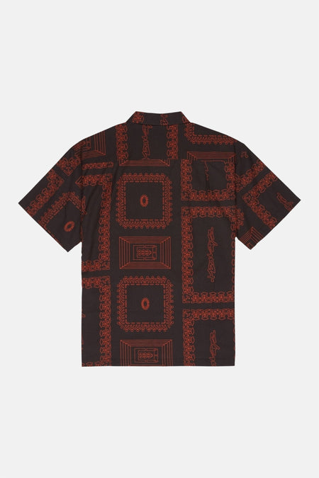 Chemise noire à manches courtes de ELEMENT, avec motif rouge de carrés et de lignes.