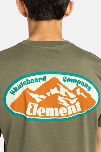Groen T-shirt met print van Element skateboard bedrijf.