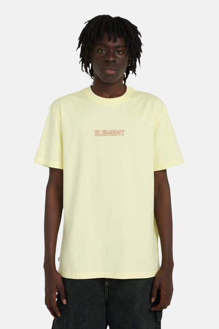 T-shirt jaune à manches courtes de ELEMENT, avec un imprimé rond au dos.