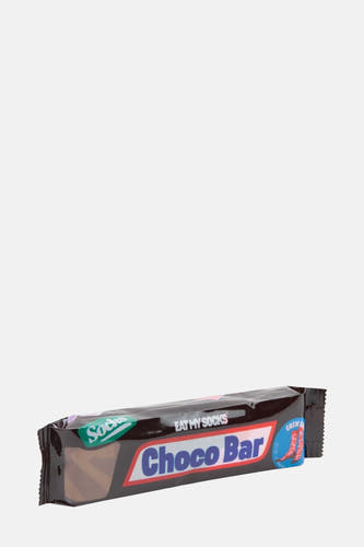 Chaussettes brunes d'EAT MY SOCKS, emballées comme une barre de chocolat, avec des détails amusants.