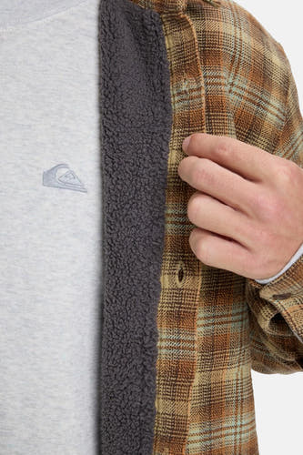 Multikleurig overhemd met lange mouwen van Quiksilver, met ruitpatroon en grijze sherpa-voering.