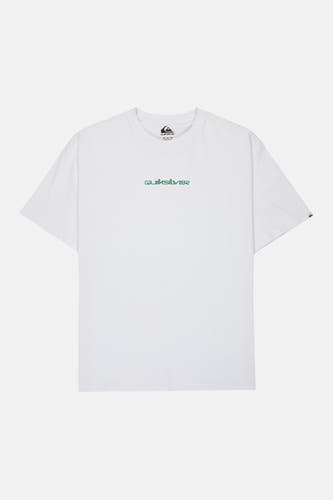 T-shirt blanc à manches courtes Quiksilver, avec un petit logo vert imprimé sur la poitrine.