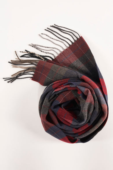 Écharpe d'hiver rouge Access® avec un motif tartan large et des franges.