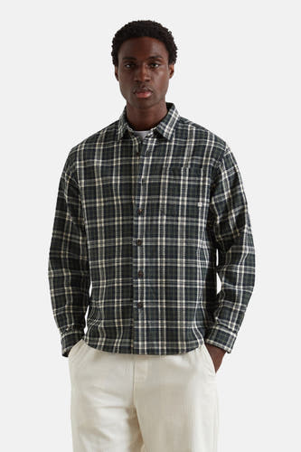 Chemise multicolore à manches longues de FARAH, avec un motif à carreaux et une fermeture à boutons visible.