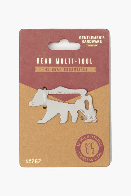 Outil polyvalent sous la forme d'un ours de Gentlemen's Hardware, emballé dans une carte brune.