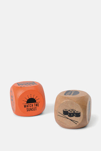 Jeu de dés en bois de Gentlemen's Hardware avec des images de "regarder le coucher du soleil" et de sushis.