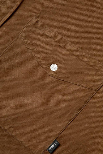 Bruin corduroy overhemd met lange mouwen van POMPEII, met een borstzak met knoop en een merklabel.