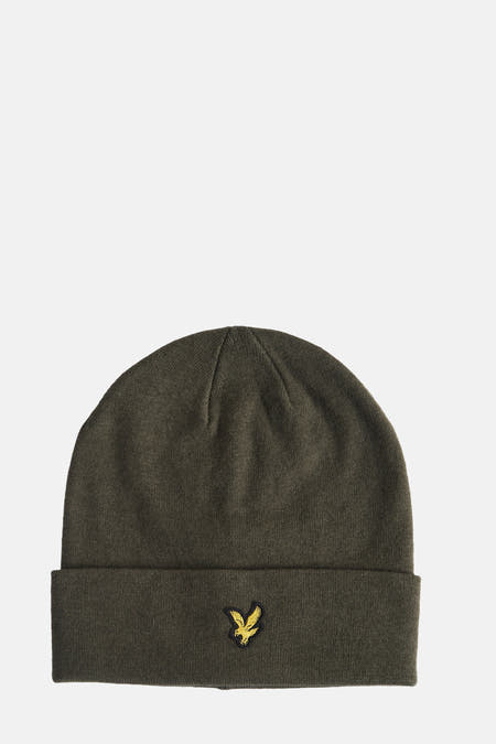 Chapeau vert de Lyle & Scott, avec un aigle doré brodé sur le bord replié.