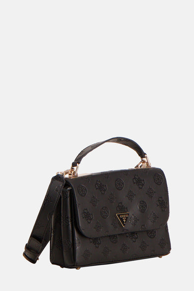 Sac à dos noir de Guess avec une impression de logo partout et un logo doré.