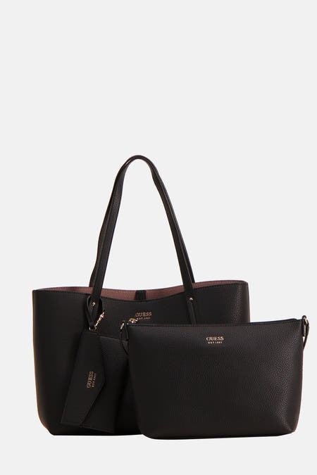 Sac à dos noir de Guess, avec une subtile texture granulée et des accents dorés.