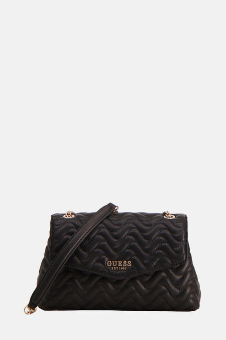 Sac à dos noir de Guess avec un motif zigzag brodé et une fermeture à chaîne dorée.