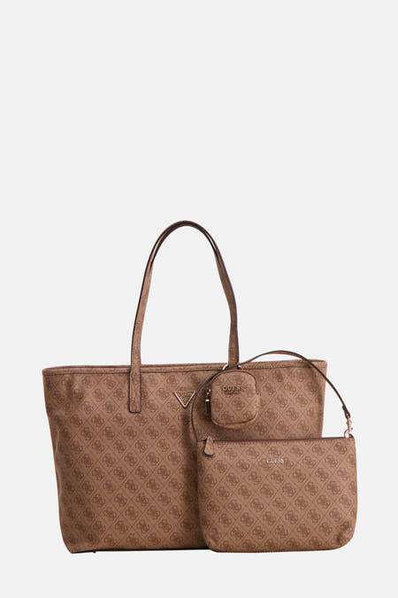 Sac à dos brun de Guess, avec imprimé logo sur toute la surface et une poche zippée à l'avant.
