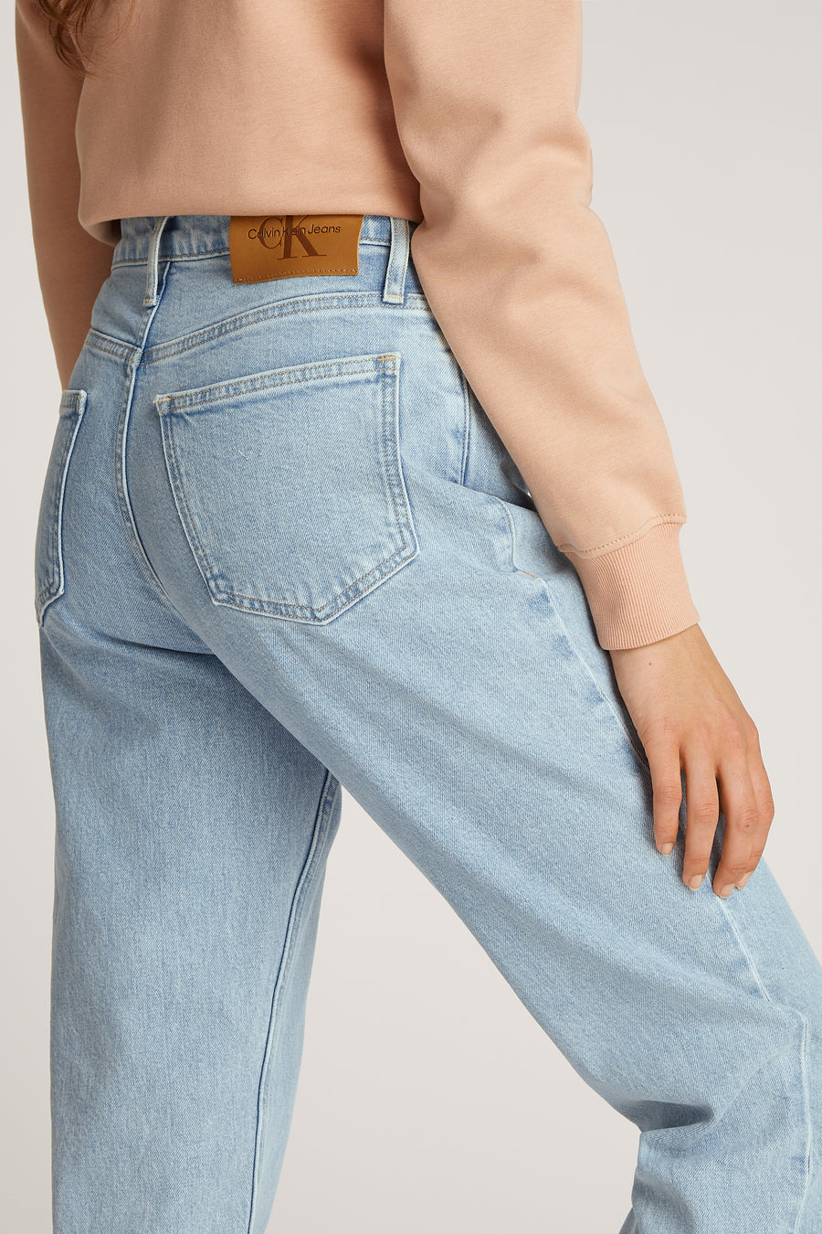 Mom Jeans light blue denim - Calvin Klein - Calvin Klein