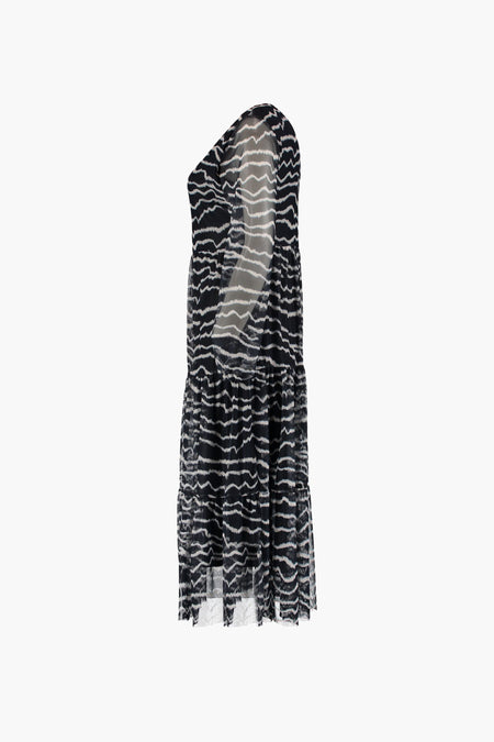 Robe bleue à longues manches de HAILYS, dotée d'un motif à rayures ondulées et de plusieurs couches.