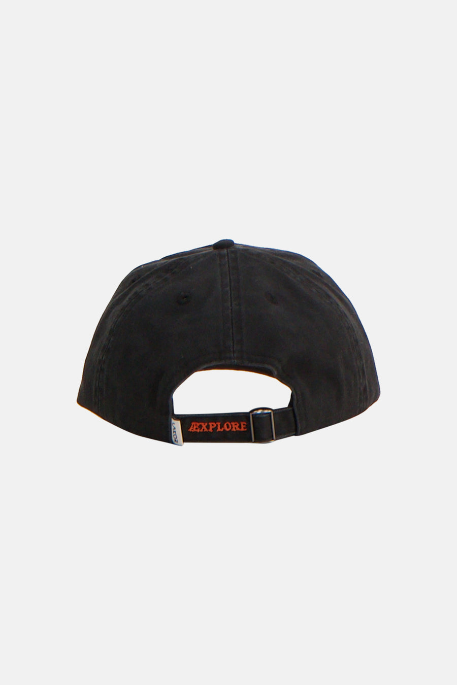 Casquette noire LAKOR avec texte "EXPLORE" brodé sur la sangle réglable à l'arrière.