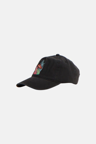 Casquette noire de LAKOR, avec poissons et plantes brodés sur le devant, en vue latérale.