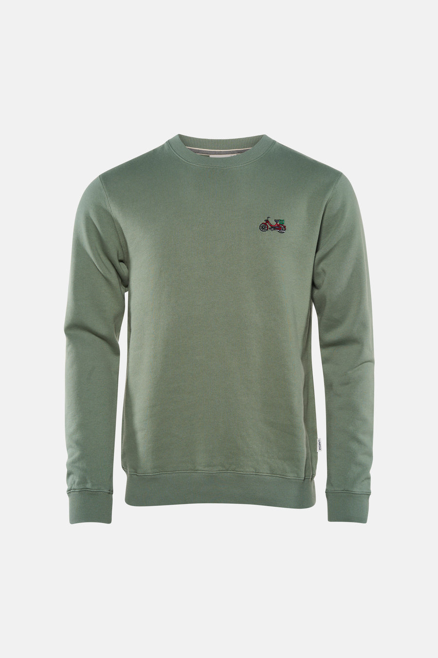 Pull vert avec col rond de LAKOR, avec cyclomoteur rouge brodé et bords côtelés.