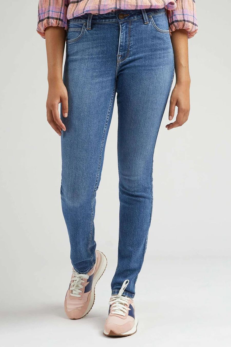ELLY - mid blue denim