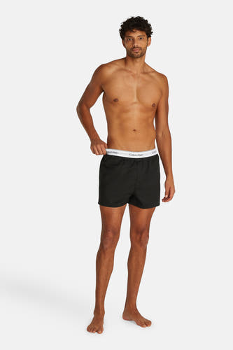 Short de boxers Calvin Calvin Klein Calvin worn by a man man a.
