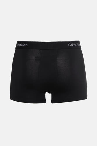 Sous-vêtement noir de Calvin Klein, vu de l'arrière avec une bande élastique à logo de marque.