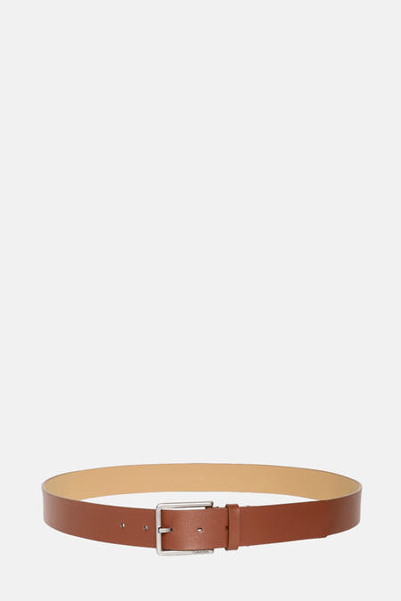 Ceinture brune de Calvin Klein avec boucle et logo couleur marque en argent.