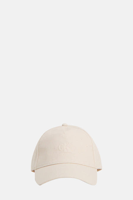 Chapeau beige de Calvin Klein, vu de l'rière avec une une une une réable..
