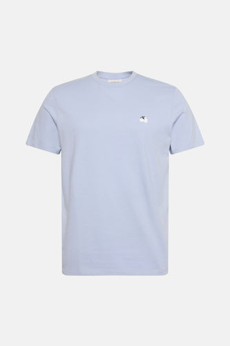 Blauw T-shirt met korte mouwen van Calvin Klein Jeans, met een klein logo op de borst.
