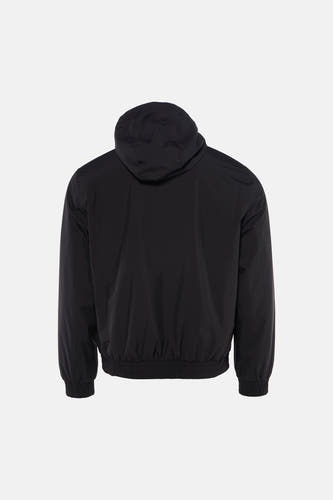 Manteau de pluie noir Calvin Klein avec capuche, ourlet et poignets élastiques.