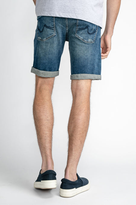 Jean denim court de Petrol Industries®, avec des poches et des poche arrière.