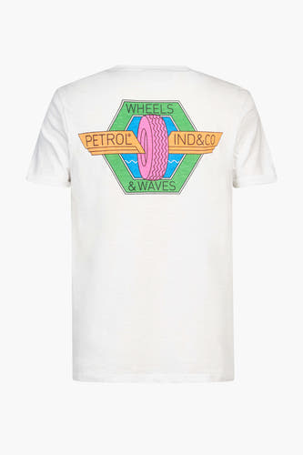 T-shirt blanc de Petrol Industries® avec imprimé Wheels & Waves sur le dos.