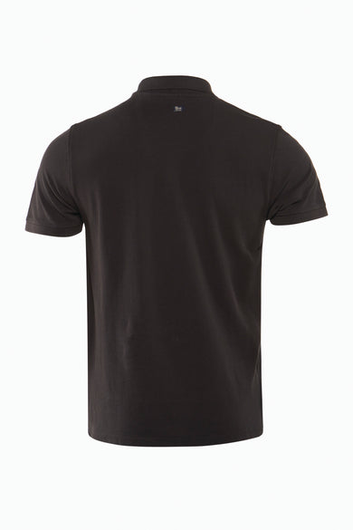 Donkerbruin poloshirt, achteraanzicht.