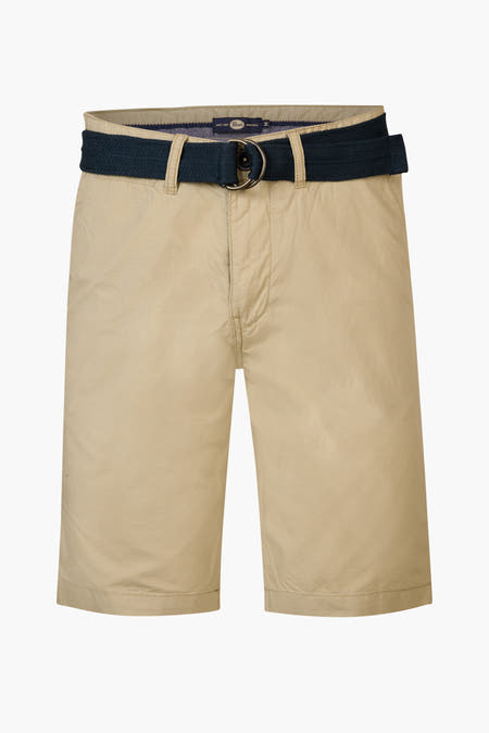 Bermuda beige de Petrol Industries avec ce ceau et des poches arrière.