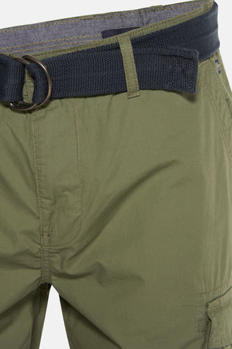 Shorts de bermuda de Petrol Industries avec ceinture bleu marine et double boucle, cropped.