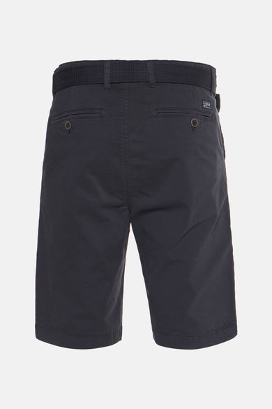 Short bleu de Petrol Industries avec ceinture et poches arrière.