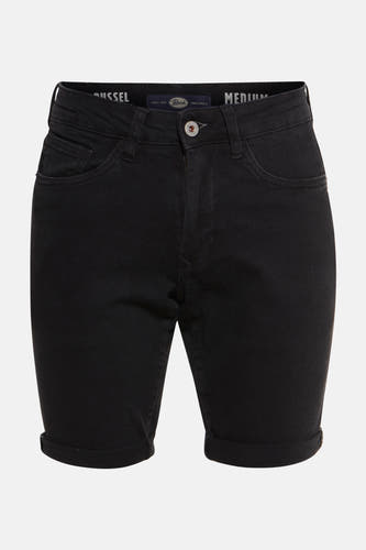 Zwarte denim jeansshort van Petrol Industries met opgerolde pijpen en zakken.