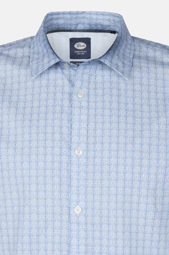 Chemise bleue à manches longues de Petrol Industries, avec un motif subtil et géométrique et des boutons blancs.
