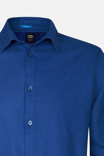 Chemise bleue à manches longues de Petrol Industries, avec col boutonné.