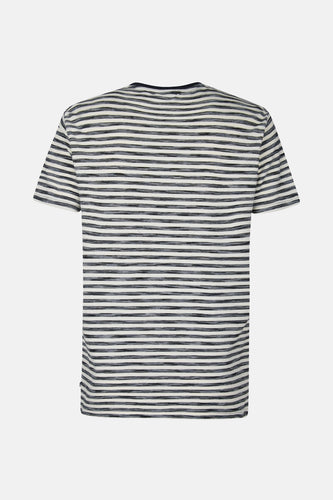 Gestreept T-shirt in zwart en wit.