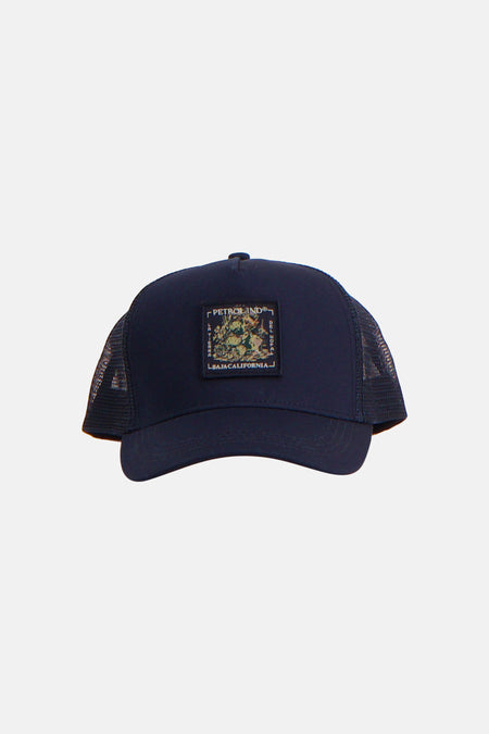 Casquette bleue de Petrol Industries, avec dos en mesh et sangle réglable.