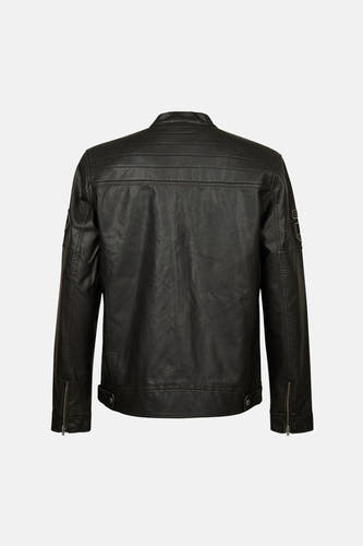 Veste noire de Petrol Industries, avec des poignets sur les manches et des applications sur le haut du bras.