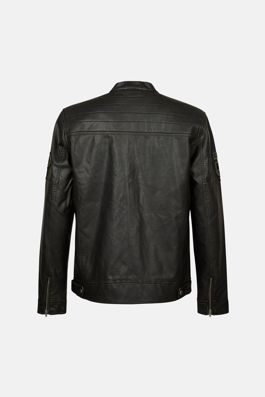 Veste noire de Petrol Industries, avec des poignets sur les manches et des applications sur le haut du bras.