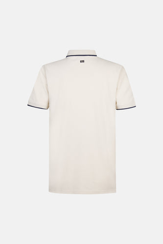 Ecru polo met korte mouwen van Petrol Industries®, met marineblauwe details bij de kraag en mouwen, achterkant.
