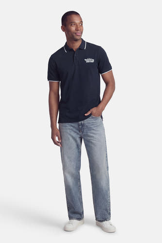 Blauwe polo met korte mouwen van Petrol Industries®, met witte accenten op de kraag en mouwen.