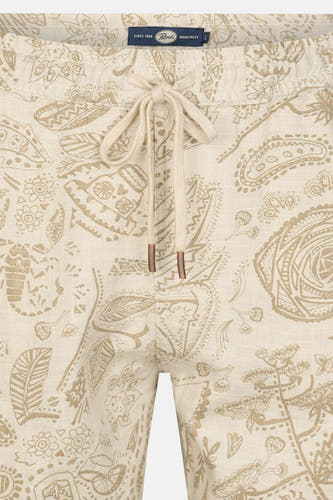 Short beige de Petrol Industries® avec un motif cachemire et un cordon de serrage.
