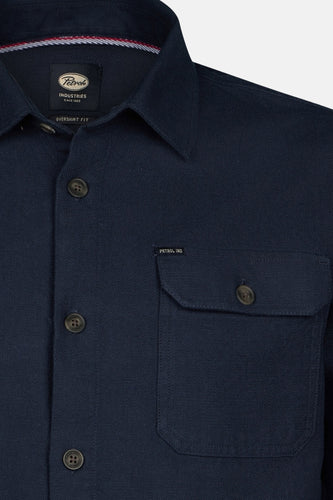 Blauw overhemd met lange mouwen van Petrol Industries, met knoopsluiting en borstzak.