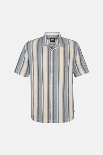 Chemise bleue à rayures à manches courtes de Petrol Industries, avec fermeture boutonnée.