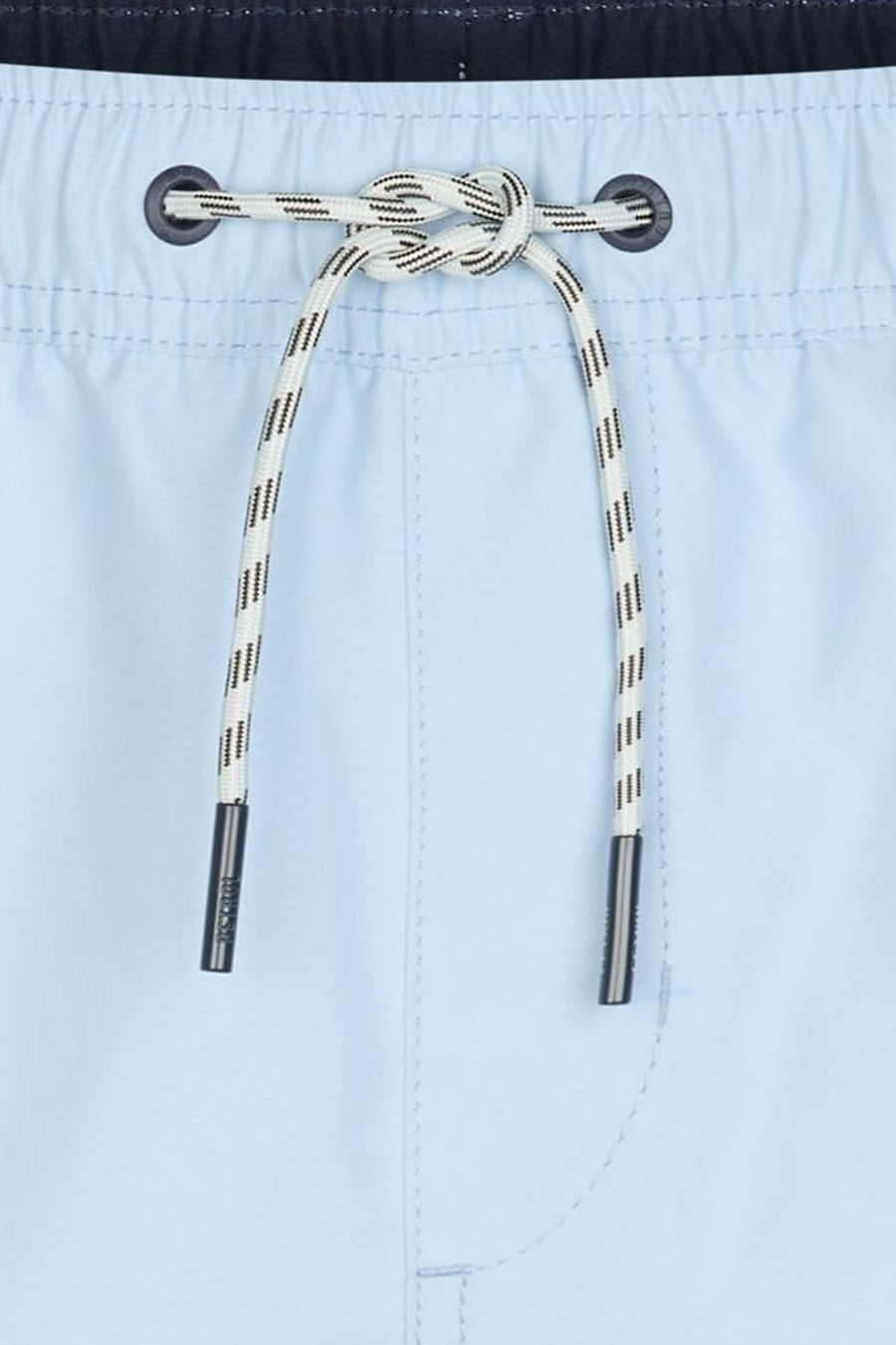 Short de bain bleu de Petrol Industries avec une ceinture rayée et un cordon de serrage.