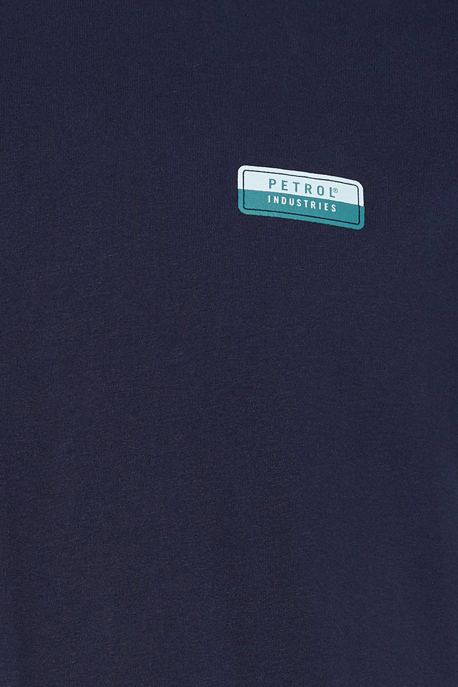 T-shirt bleu à manches courtes de Petrol Industries®, avec un petit logo sur la poitrine.