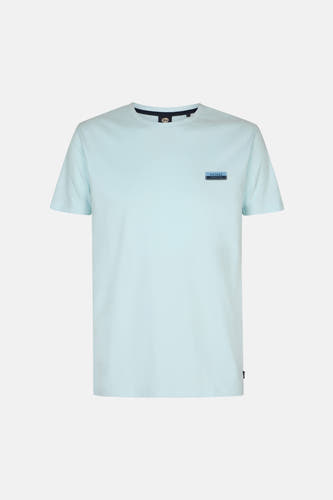 T-shirt bleu clair à manches courtes de Petrol Industries, avec un logo sur la poitrine.